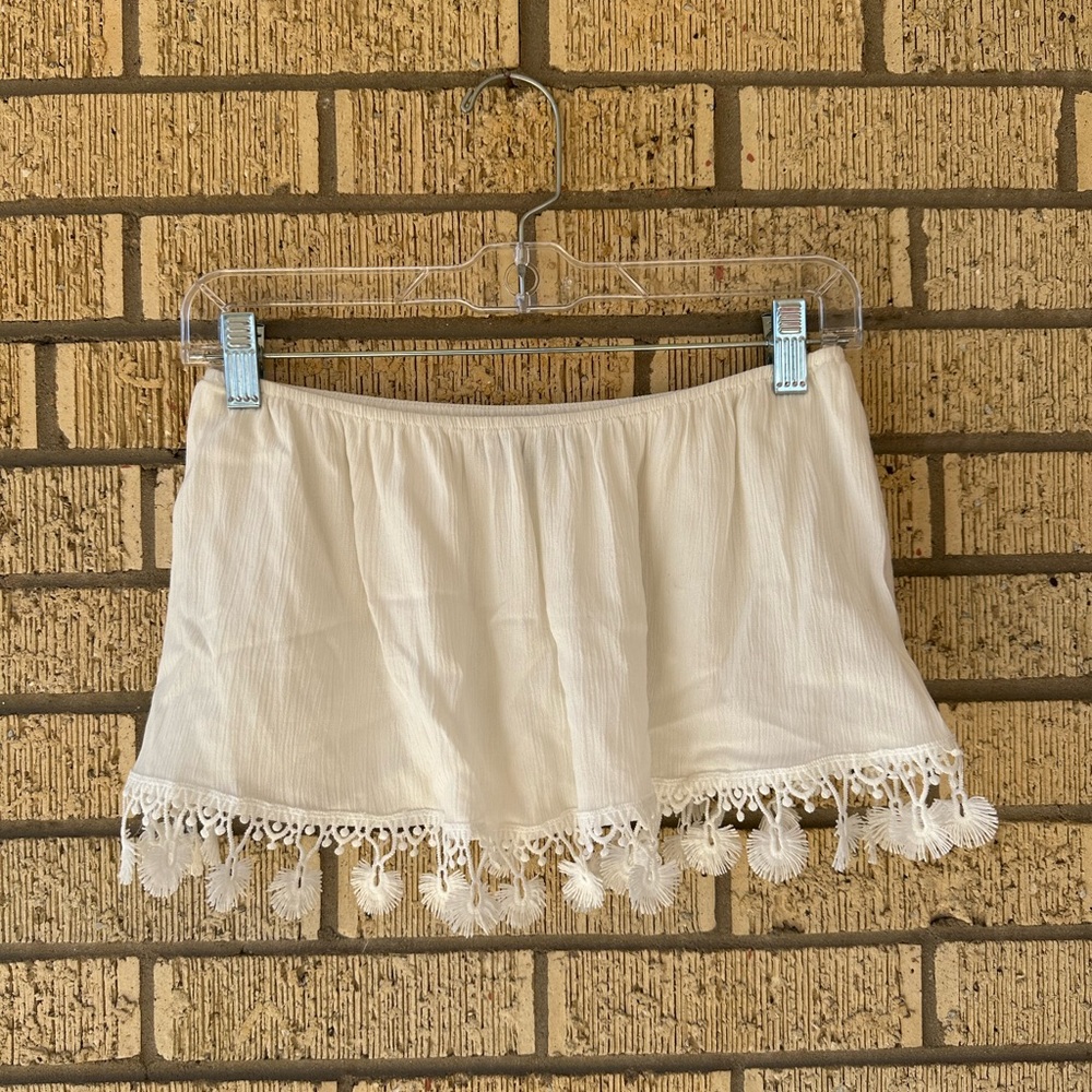 White Tassel Hem Tube Top